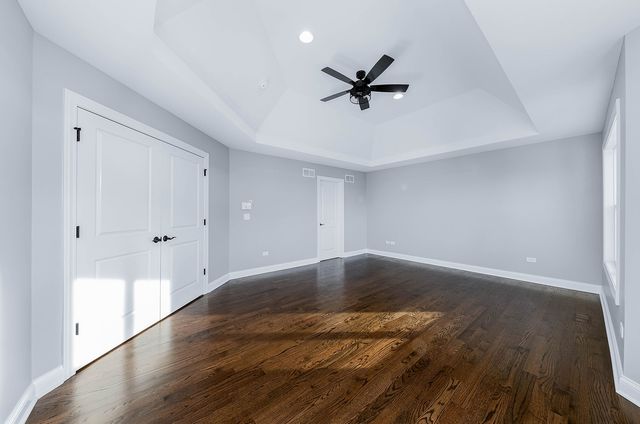 2004 Oldfield Road, Darien, IL 60561