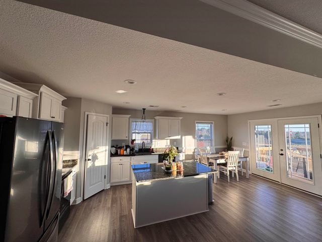 113 Thorn Creek Dr, Gaffney, SC 29341