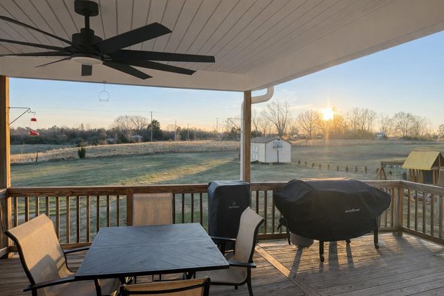 113 Thorn Creek Dr, Gaffney, SC 29341