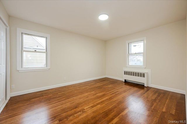 571 Center Dyre Avenue, West Islip, NY 11795