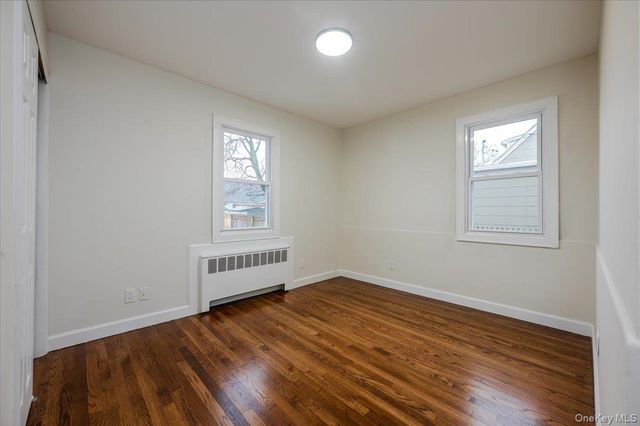 571 Center Dyre Avenue, West Islip, NY 11795