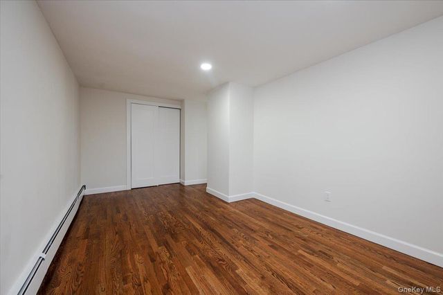 571 Center Dyre Avenue, West Islip, NY 11795