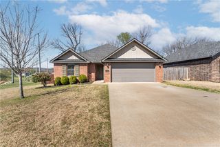 4974 Talon Trail, Fayetteville, AR 72701