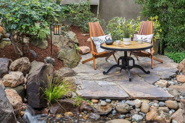 854 LEO WAY, Oakland, CA 94611