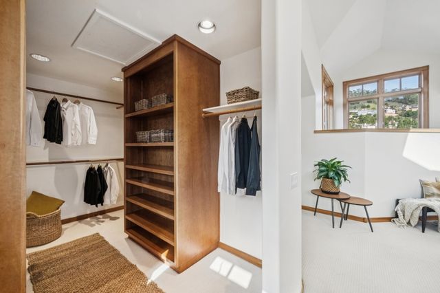 854 LEO WAY, Oakland, CA 94611