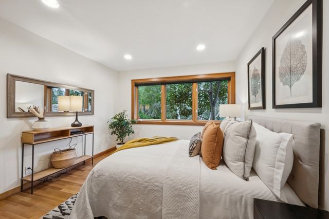 854 LEO WAY, Oakland, CA 94611