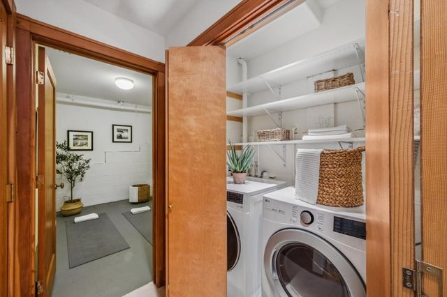 854 LEO WAY, Oakland, CA 94611