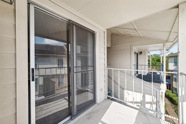 12550 Whittington Drive 610, Houston, TX 77077
