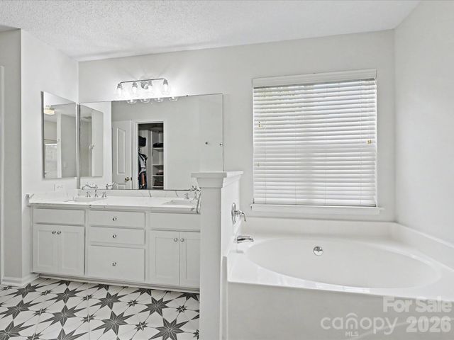 6315 Revlock Court, Charlotte, NC 28226