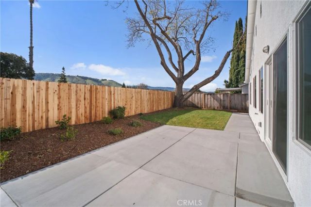 332 Oakberry Way, San Jose, CA 95123