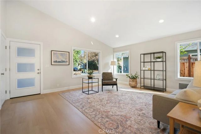 332 Oakberry Way, San Jose, CA 95123