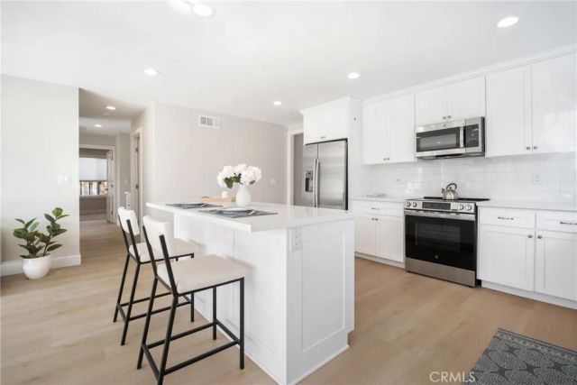 332 Oakberry Way, San Jose, CA 95123