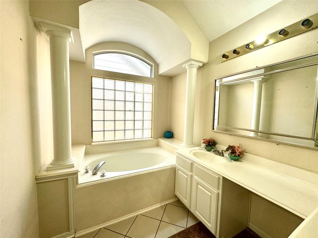 13113 Sunset Cliff Court, Sugar Land, TX 77478