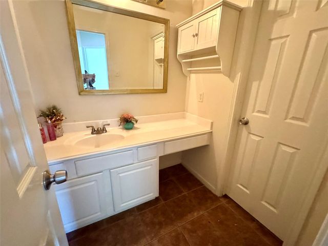 13113 Sunset Cliff Court, Sugar Land, TX 77478