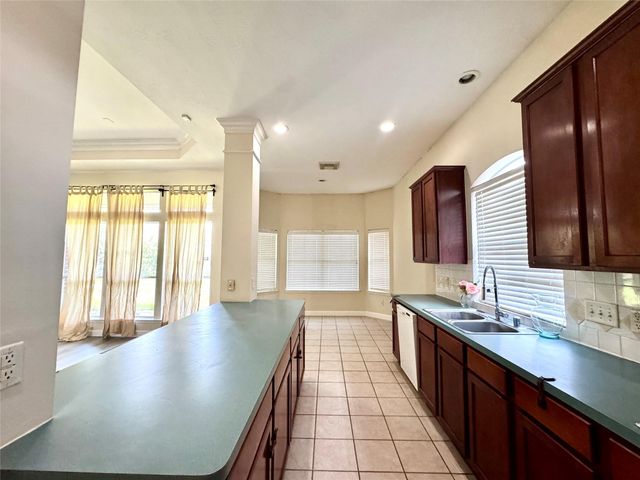 13113 Sunset Cliff Court, Sugar Land, TX 77478