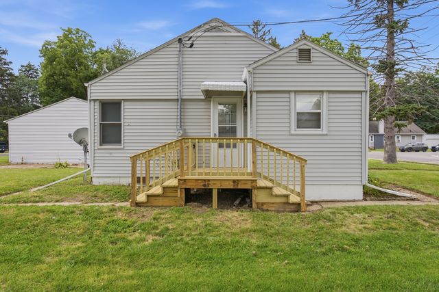 203 Pearl Avenue, Loves Park, IL 61111