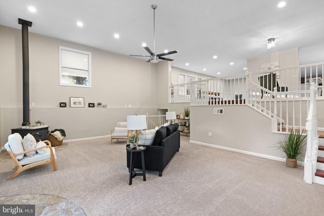 194 BLACK CUB RUN LN, Harpers Ferry, WV 25425