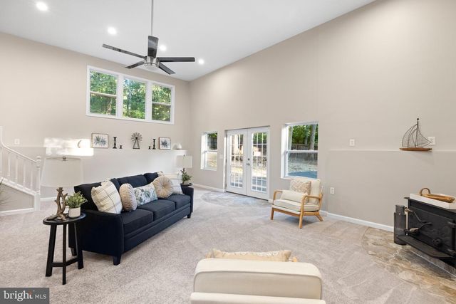 194 BLACK CUB RUN LN, Harpers Ferry, WV 25425