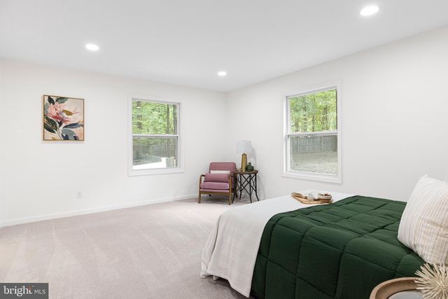 194 BLACK CUB RUN LN, Harpers Ferry, WV 25425