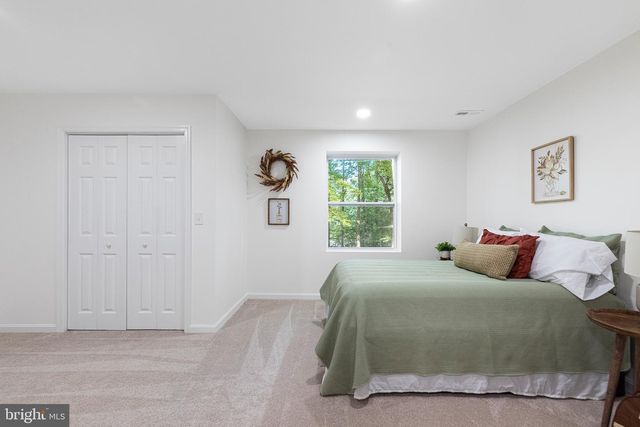 194 BLACK CUB RUN LN, Harpers Ferry, WV 25425