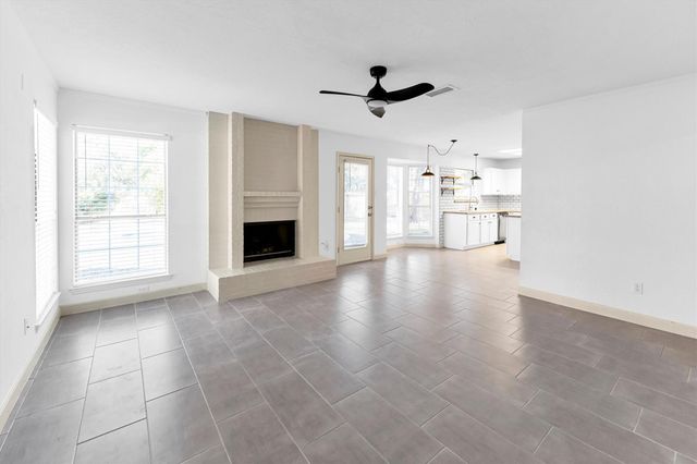 14 Hawkseye Place, The Woodlands, TX 77381