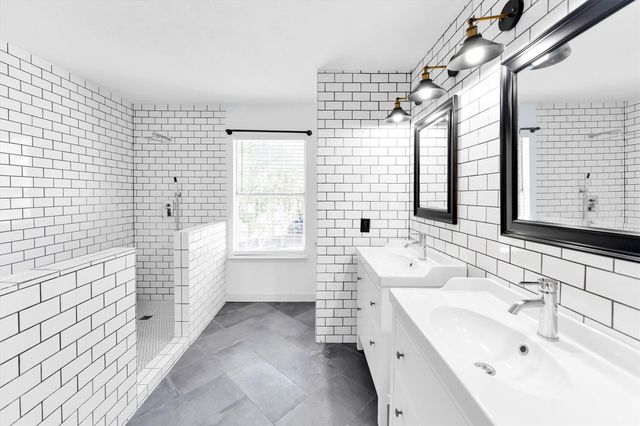 14 Hawkseye Place, The Woodlands, TX 77381