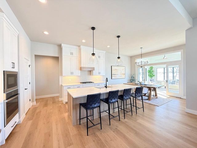 1300 Moll Drive, Waunakee, WI 53597