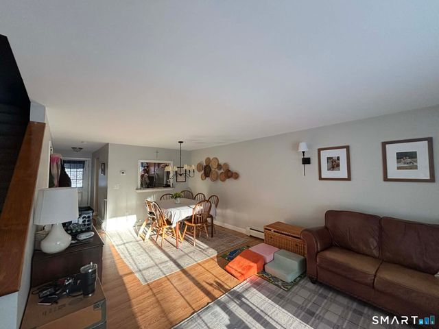 861 South Main Street APT 25, Southington, CT 06479