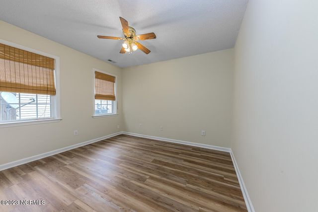 212 Derby Park Avenue, New Bern, NC 28562