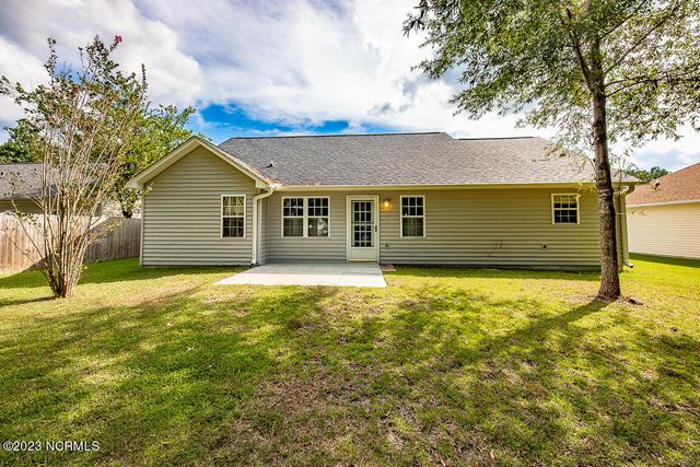 212 Derby Park Avenue, New Bern, NC 28562