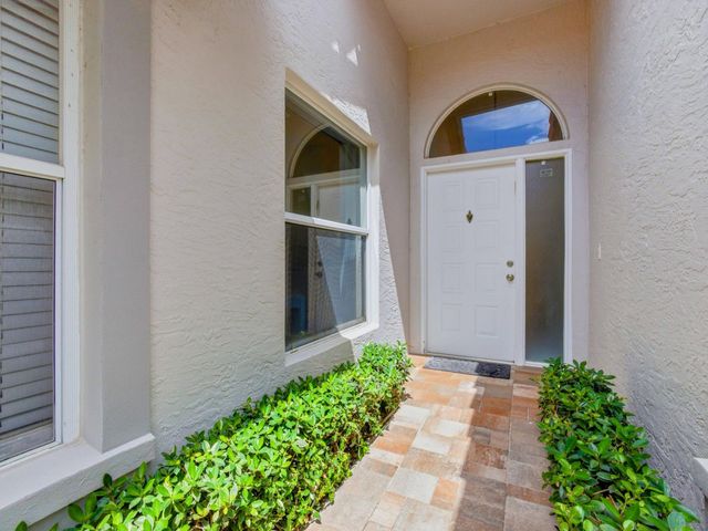 7615 Seafoam Court, Boynton Beach, FL 33437