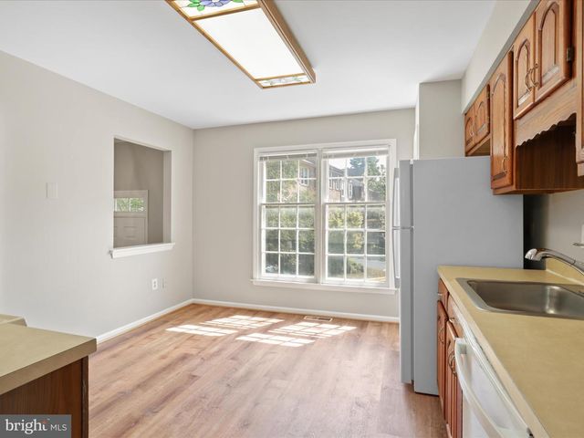 5929 WOODFIELD ESTATES DR, Alexandria, VA 22310