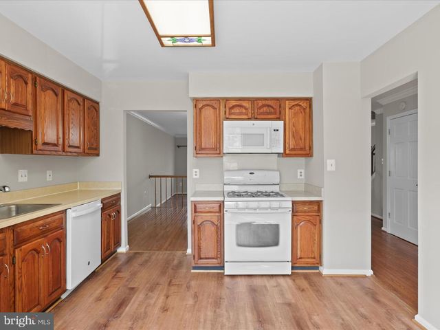 5929 WOODFIELD ESTATES DR, Alexandria, VA 22310