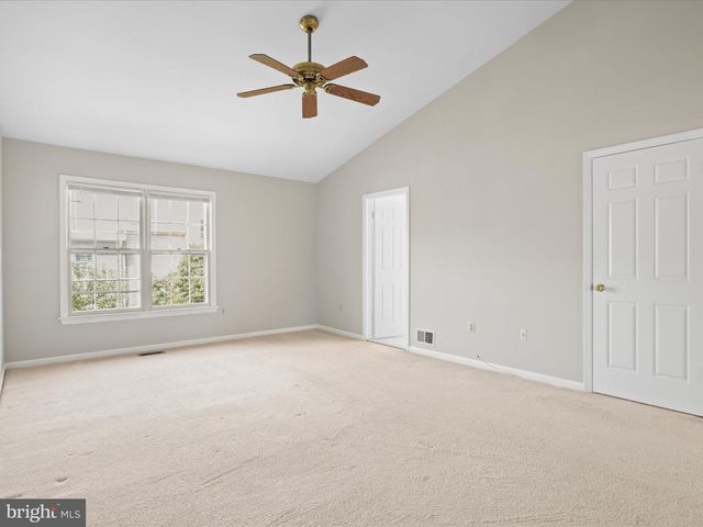 5929 WOODFIELD ESTATES DR, Alexandria, VA 22310