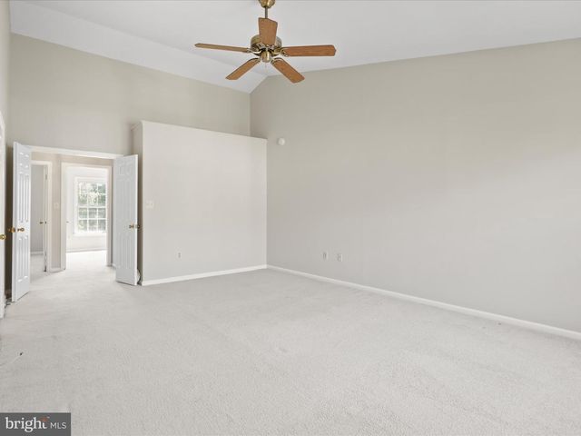 5929 WOODFIELD ESTATES DR, Alexandria, VA 22310