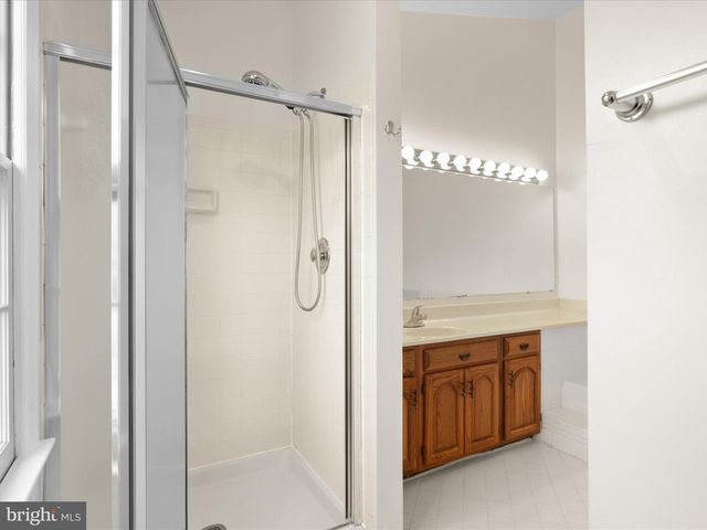 5929 WOODFIELD ESTATES DR, Alexandria, VA 22310