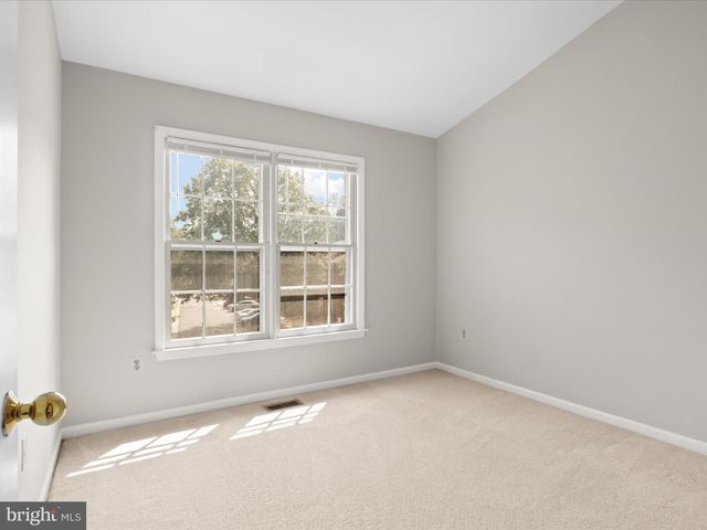 5929 WOODFIELD ESTATES DR, Alexandria, VA 22310