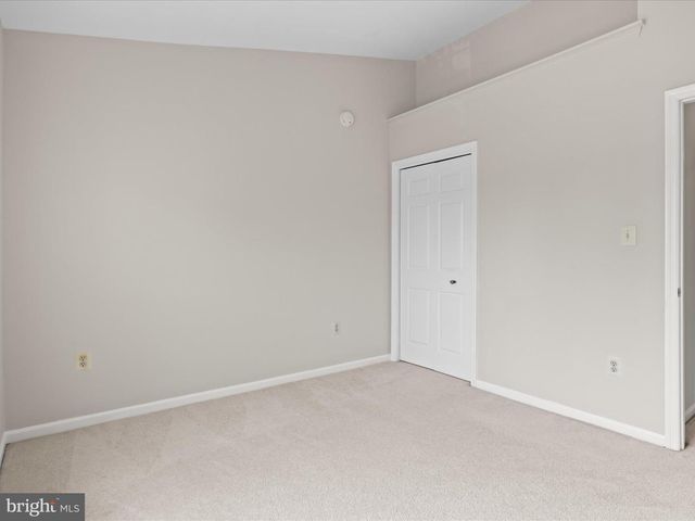 5929 WOODFIELD ESTATES DR, Alexandria, VA 22310