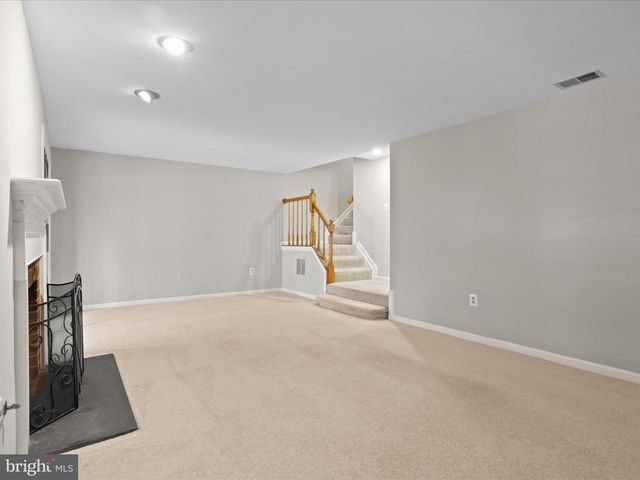 5929 WOODFIELD ESTATES DR, Alexandria, VA 22310