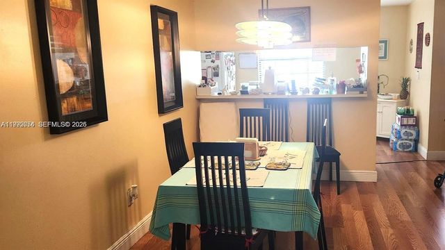 3545 Magellan Cir 352-5, Aventura, FL 33180