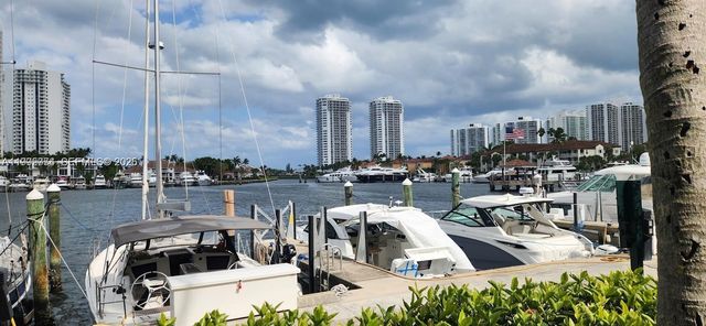 3545 Magellan Cir 352-5, Aventura, FL 33180