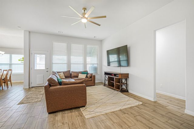 425 Escondido Street, Weatherford, TX 76087
