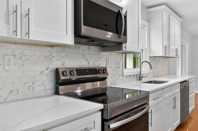 672 Cooley Woods Road, Cleveland, GA 30528