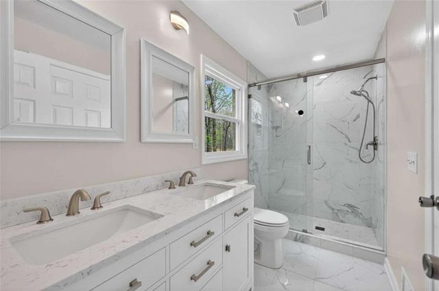 672 Cooley Woods Road, Cleveland, GA 30528