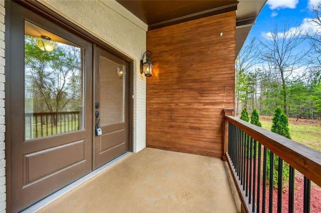 672 Cooley Woods Road, Cleveland, GA 30528