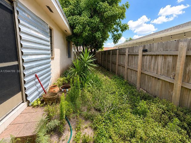 14441 SW 108th Ter, Miami, FL 33186