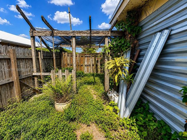 14441 SW 108th Ter, Miami, FL 33186