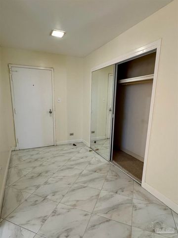 825 Bayshore Dr 700, Pensacola, FL 32507