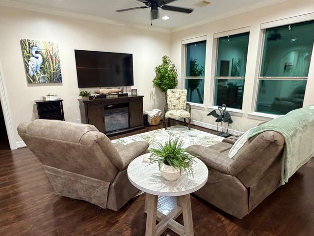 2112 Fm 3186 B8, Onalaska, TX 77360