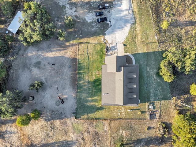 851 Hood Court, Granbury, TX 76048